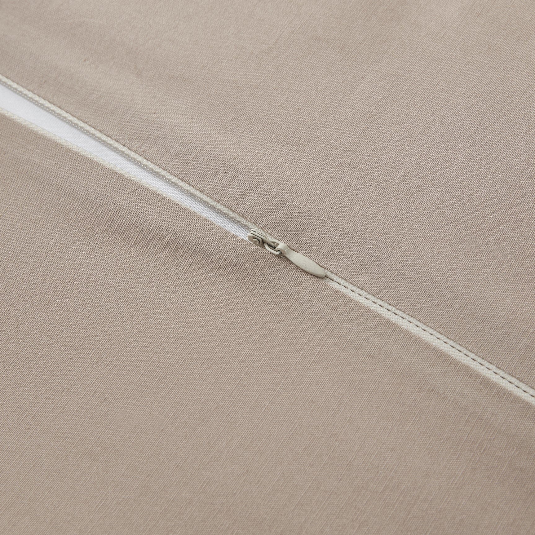 Tempe Matelassé Bedding Set Comforter / Duvet Cover