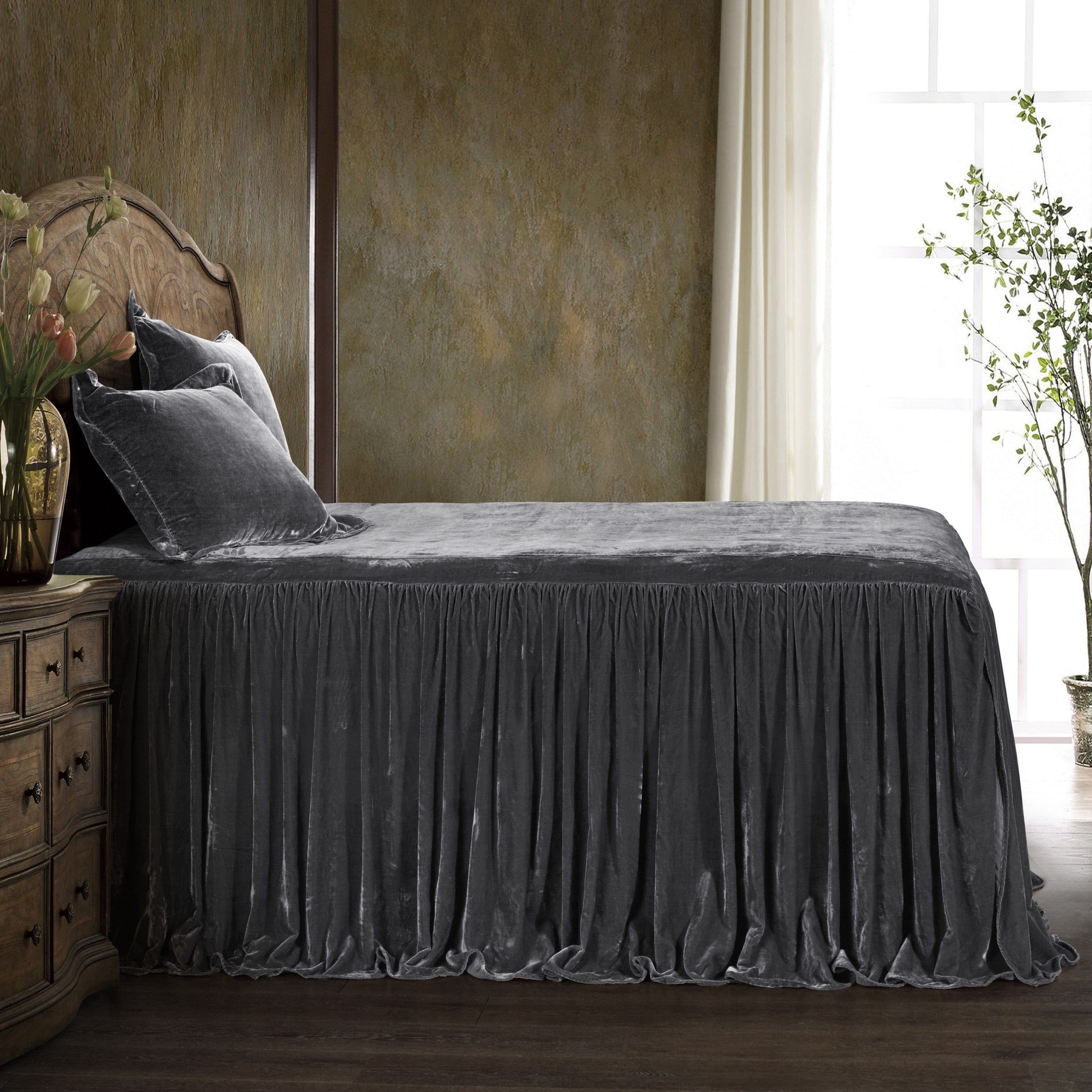 Stella Faux Silk Velvet Bedspread Set Bedspread