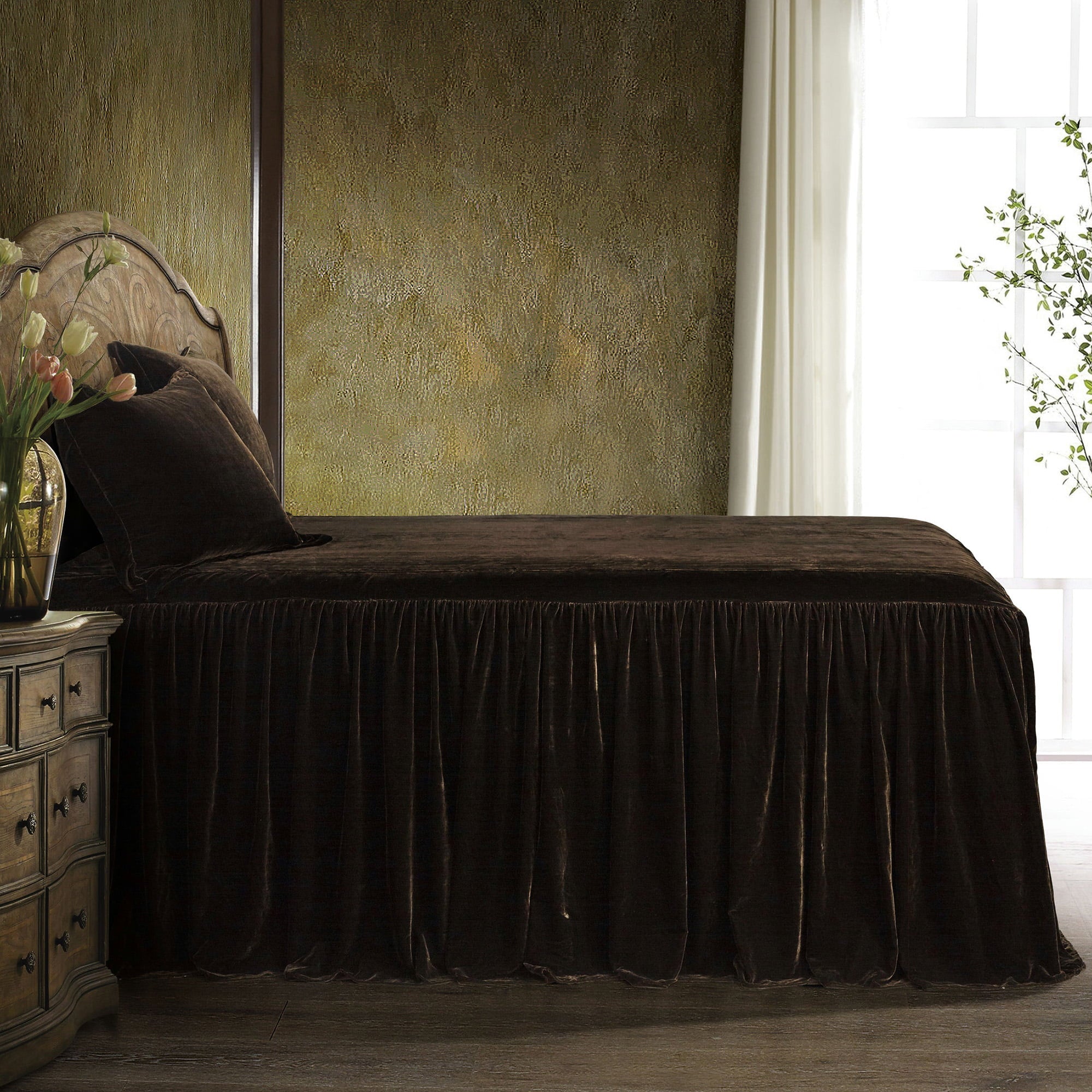 Stella Faux Silk Velvet Bedspread Set Twin / Espresso Bedspread