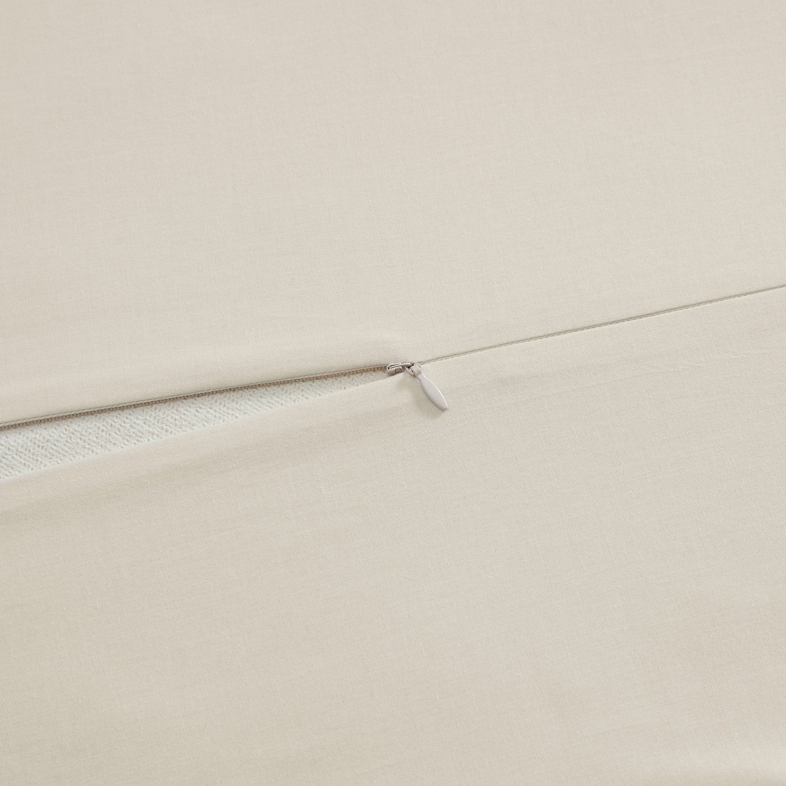 Pikes Peak Matelassé Bedding Set Comforter / Duvet Cover