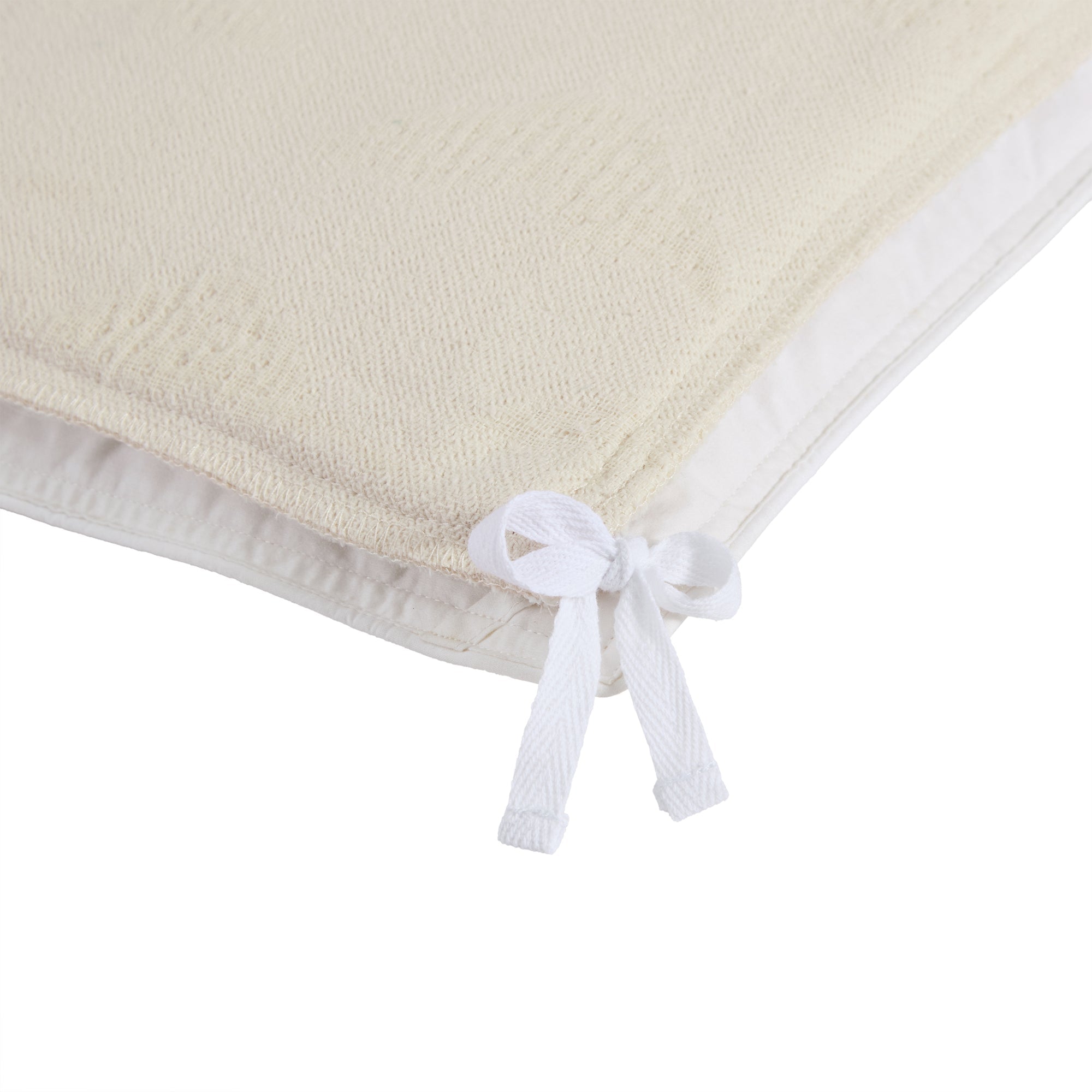 Pikes Peak Matelassé Bedding Set Comforter / Duvet Cover