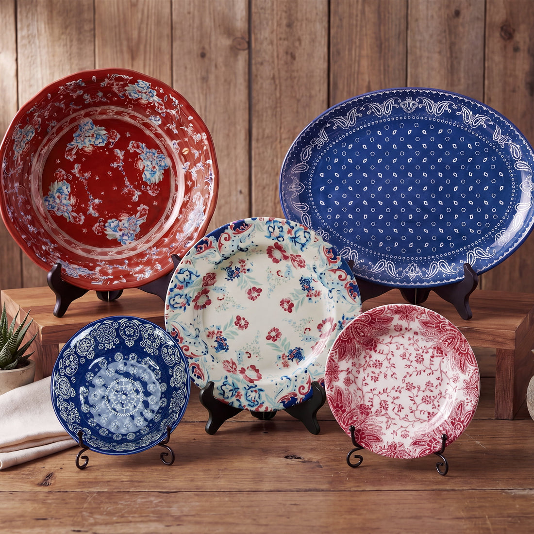 Patchwork Bandana 14PC Melamine Dinnerware Set