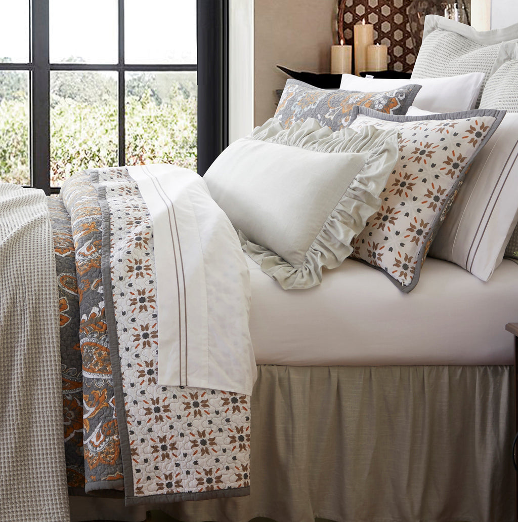Abbie Western Paisley Reversible Quilt Set Quilt
