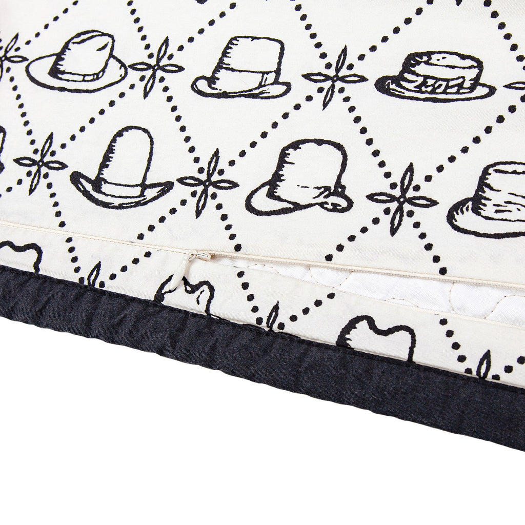 Conversation Reversible Quilt Set Quilt