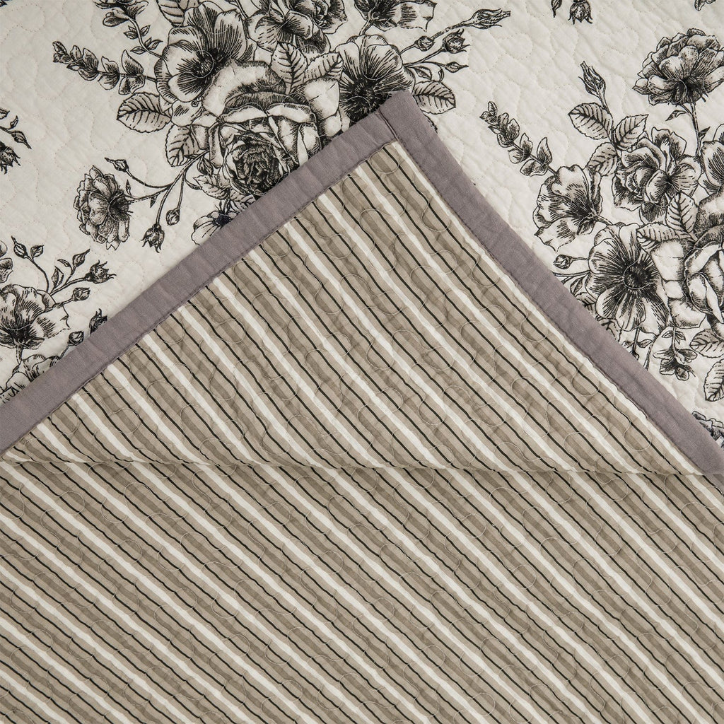 Lyla Floral Print Reversible Quilt Set Quilt