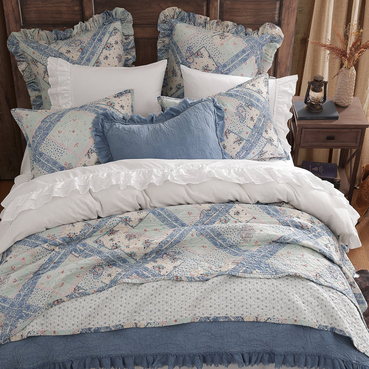 Mirabelle Patchwork Prairie Quilt Set Quilt