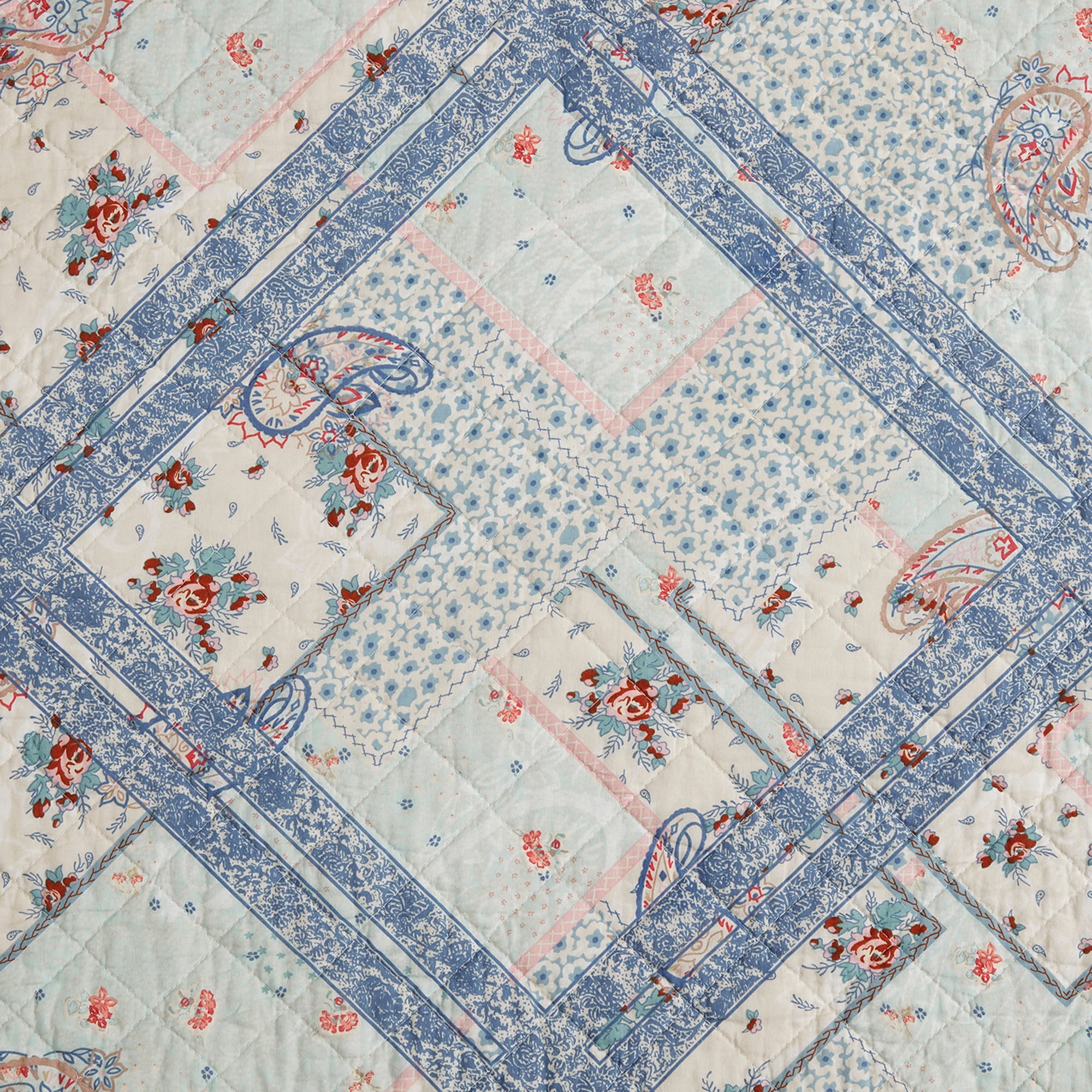 Mirabelle Patchwork Prairie Quilt Set Quilt