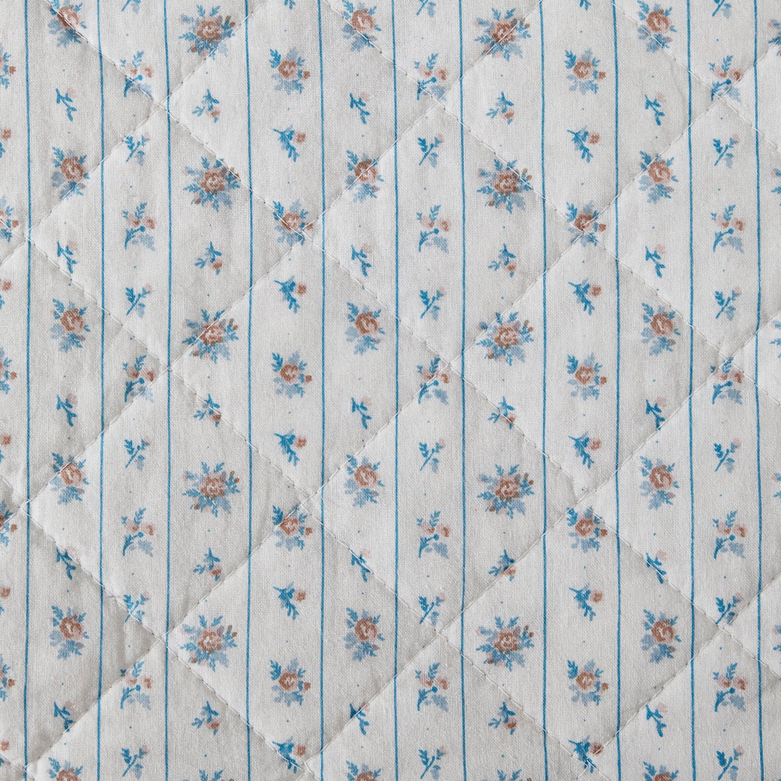 Mirabelle Patchwork Prairie Quilt Set Quilt