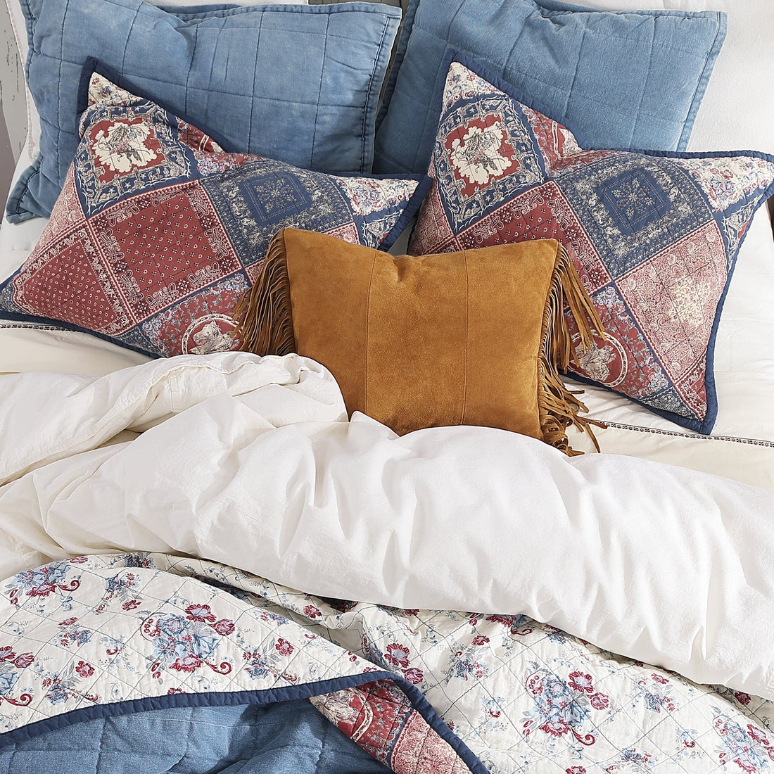 Patchwork Bandana reversible quilt in red, cream and blue