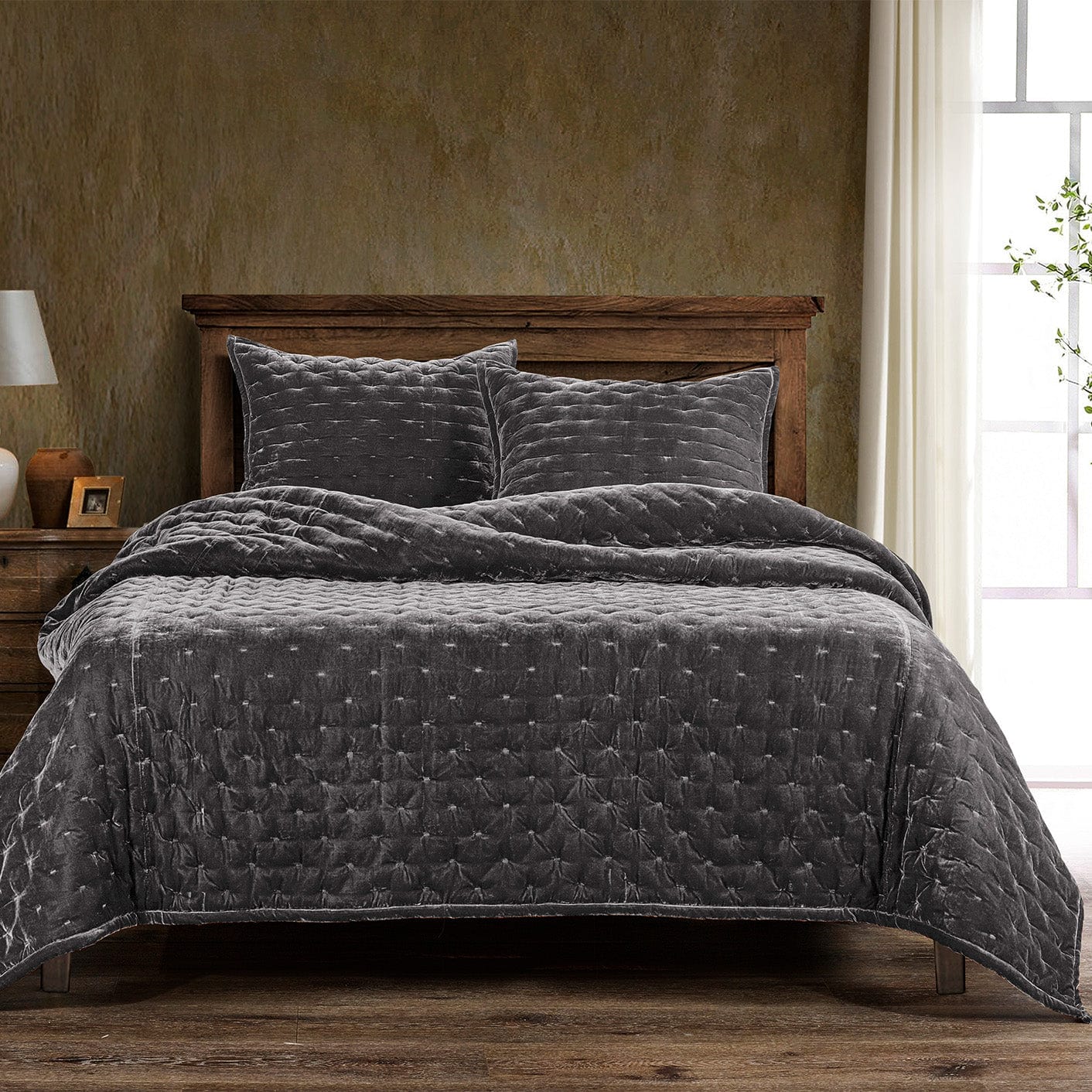 Stella Faux Silk Velvet Pintuck Quilt Quilt Set / Full/Queen / Dark Slate Quilt