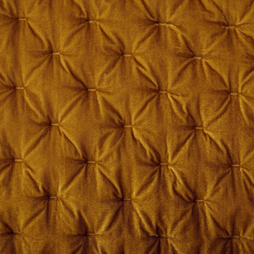 Stella Faux Silk Velvet Pintuck Quilt Quilt