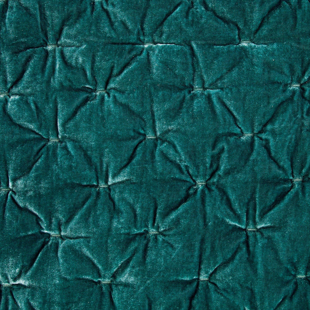 Stella Faux Silk Velvet Pintuck Quilt Quilt
