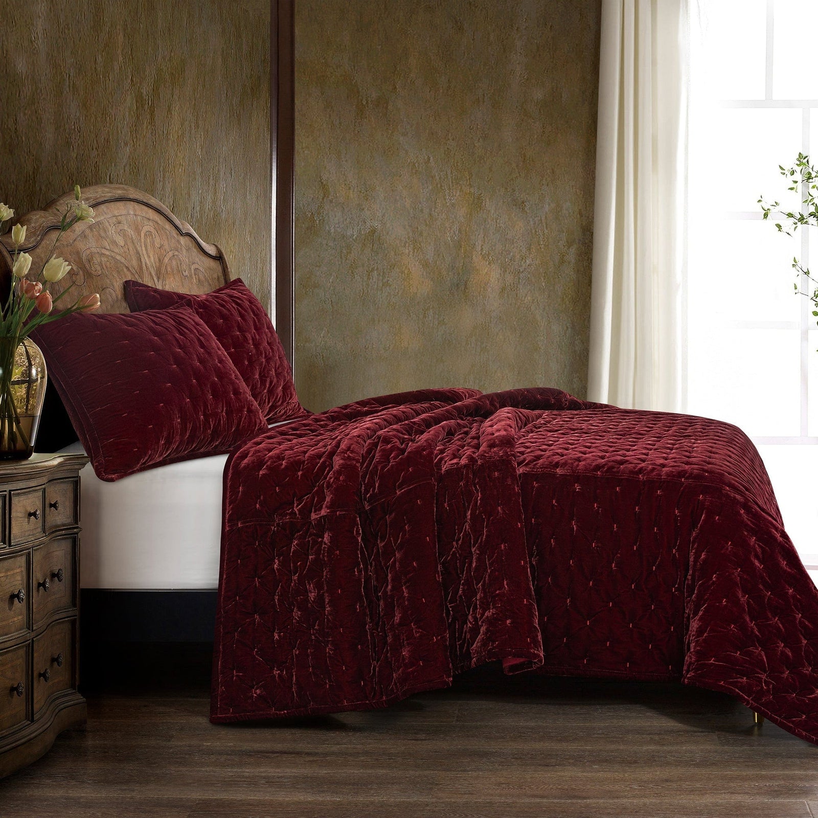Stella Faux Silk Velvet Pintuck Quilt Quilt
