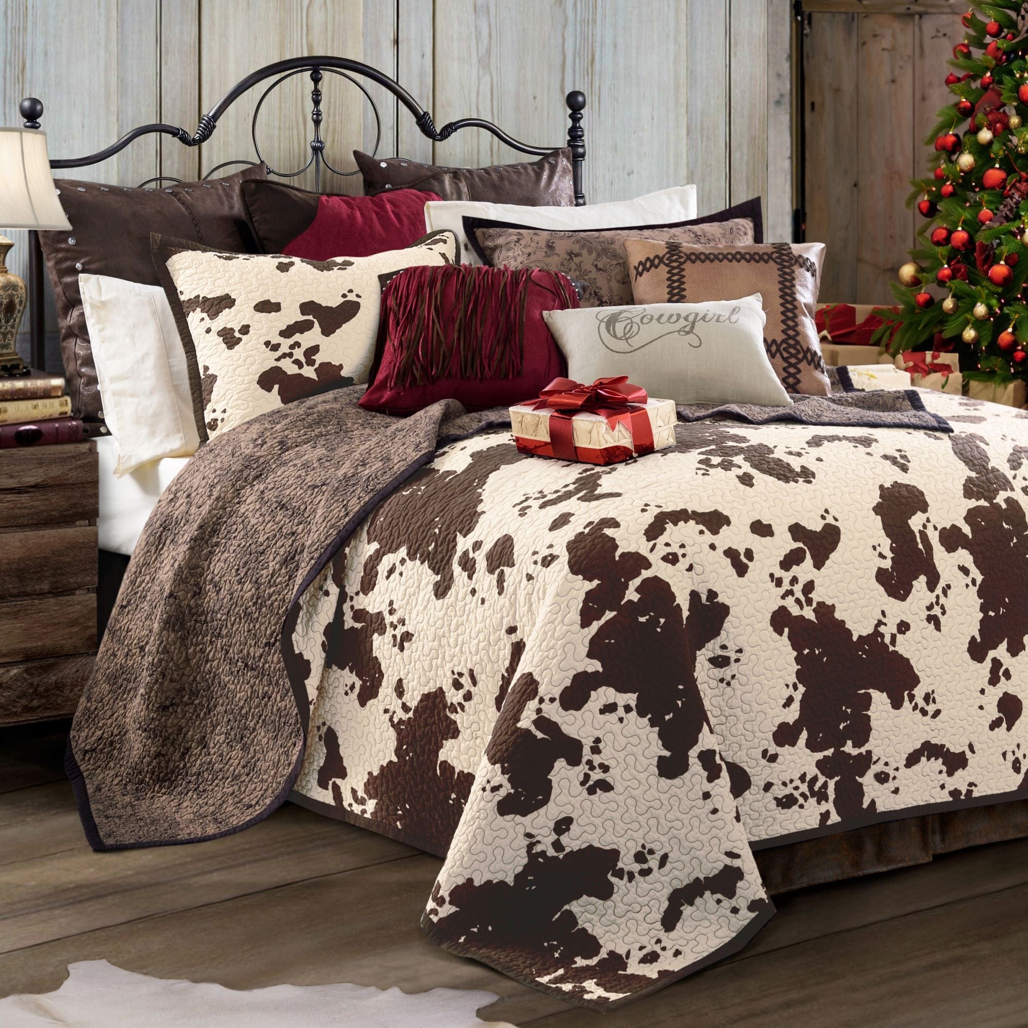 Elsa Cowhide Reversible Quilt Set Twin & 1 Standard Sham Quilt