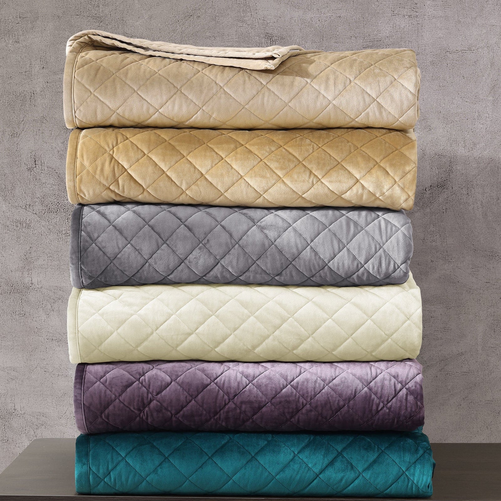 Velvet Diamond Quilt Quilt