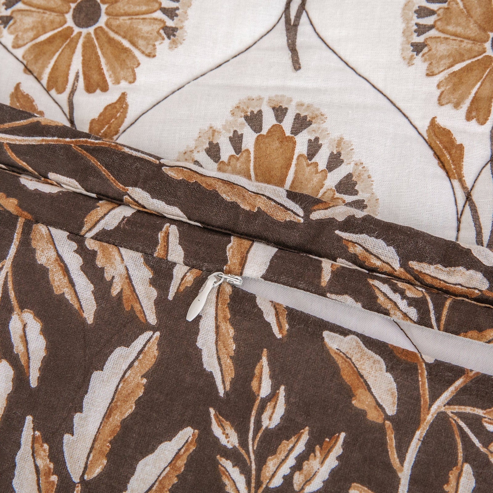 Woodstock Reversible Quilt Set Quilt