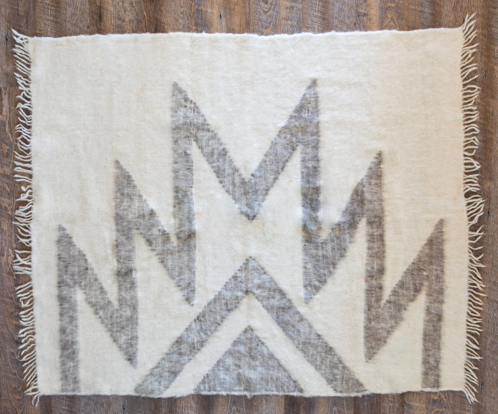 Maguey Throw Blanket Throw