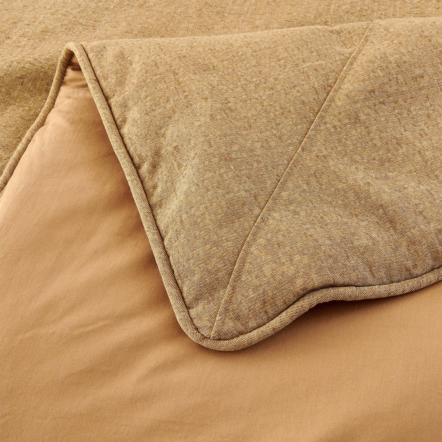 Ashbury Comforter Set Comforter