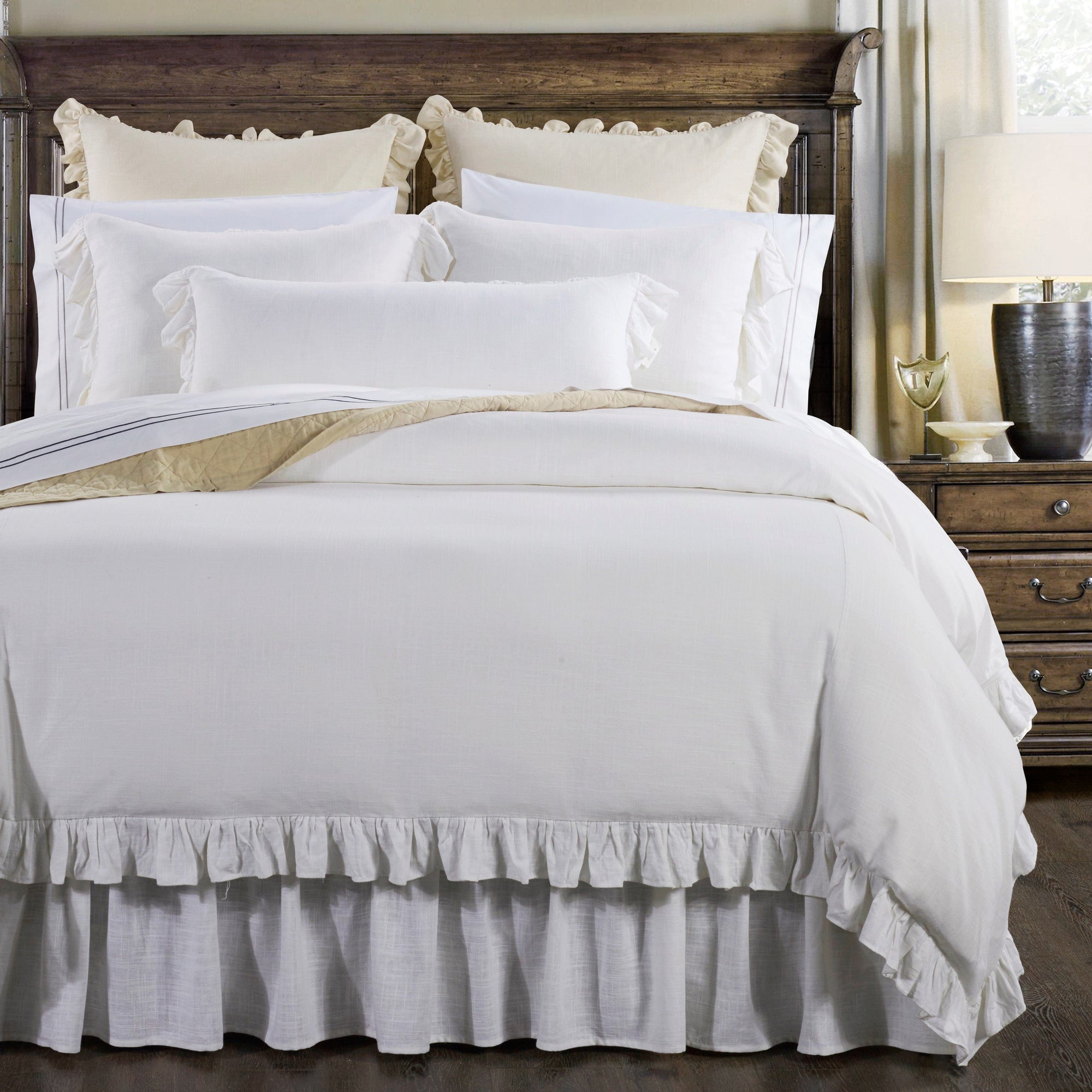 https://paseoroad.com/cdn/shop/products/paseo-road-comforter-duvet-cover-lily-washed-linen-ruffled-bedding-set-37486676312280_2000x2000.jpg?v=1662833897