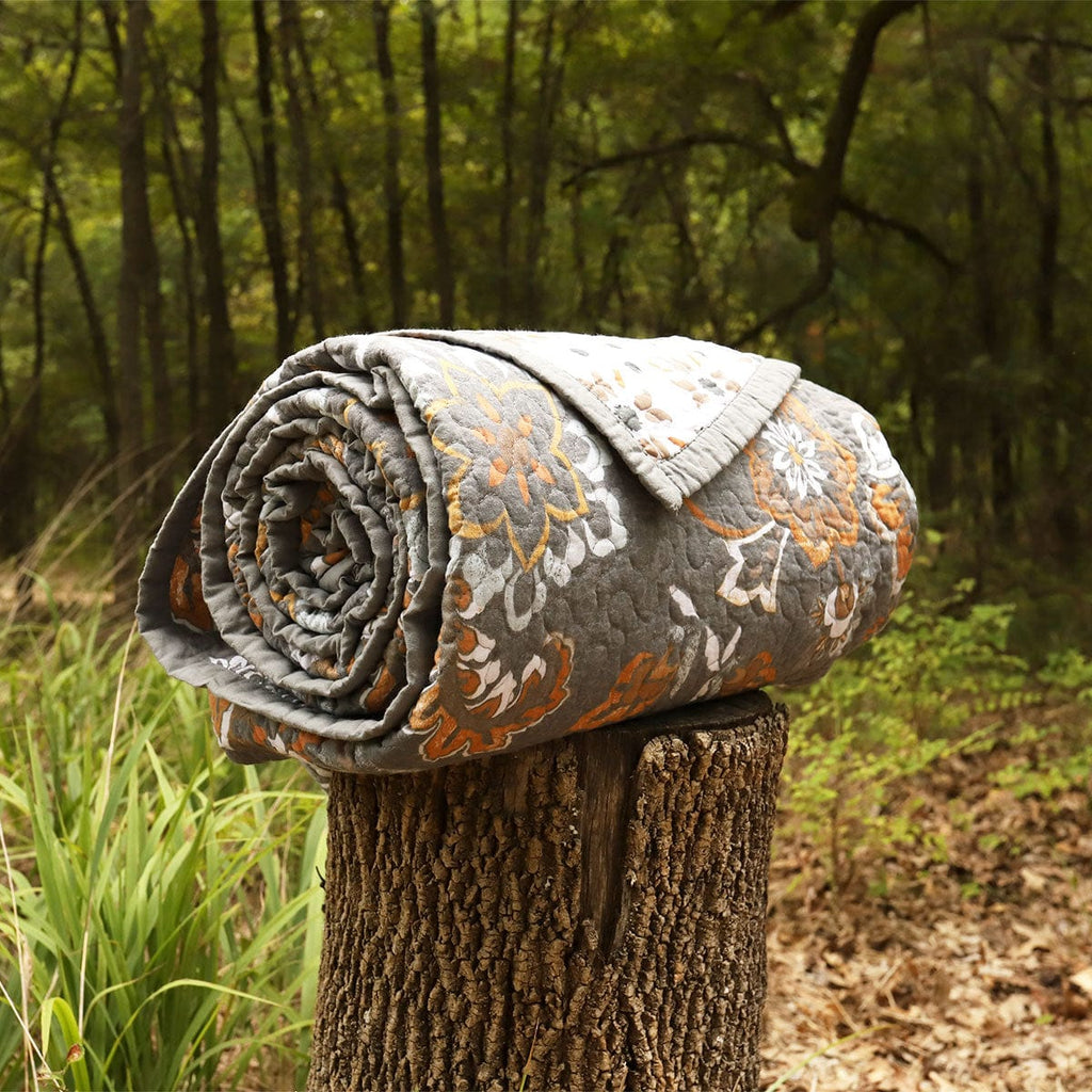 Abbie Western Paisley Reversible Quilt Set Quilt