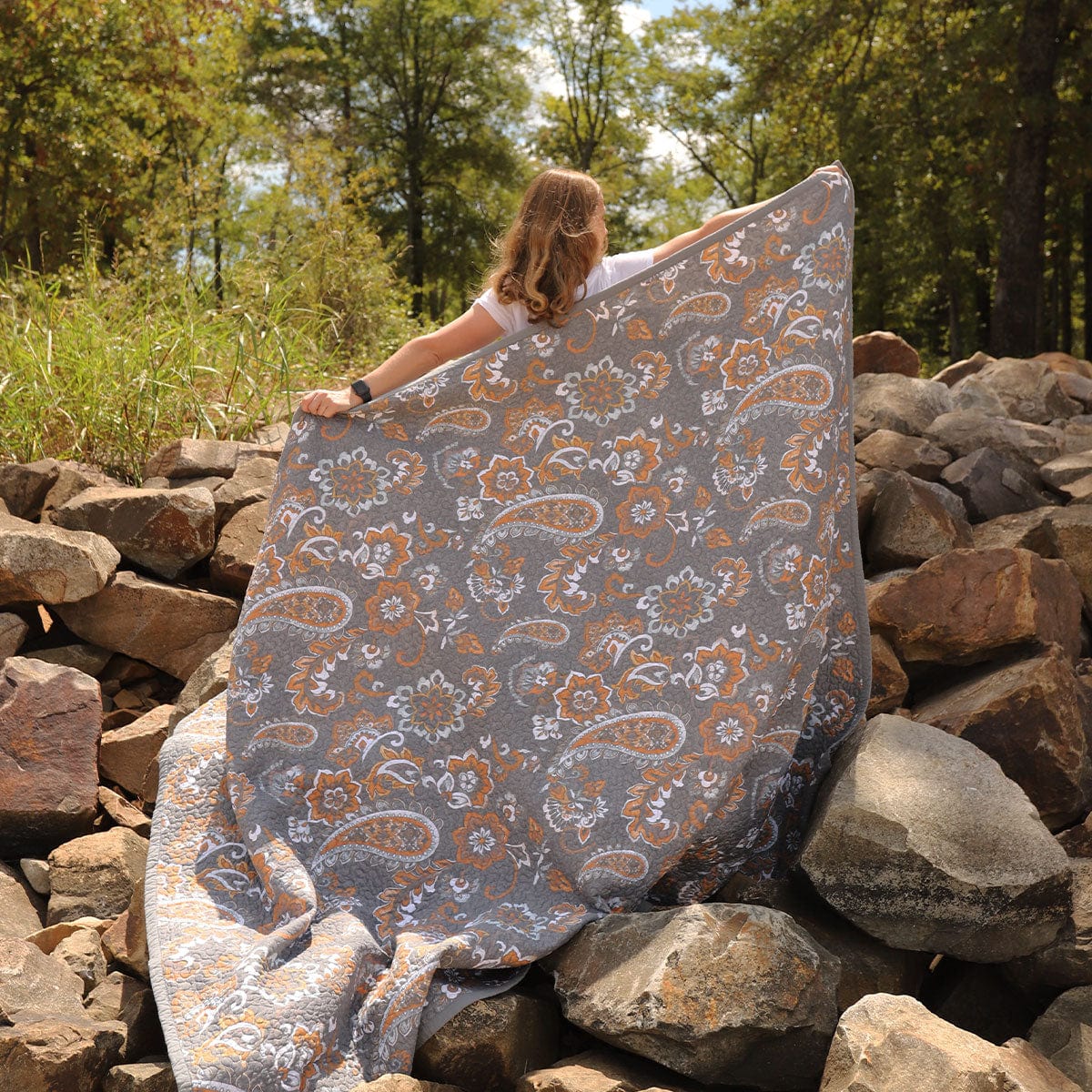 Abbie Western Paisley Reversible Quilt Set Quilt